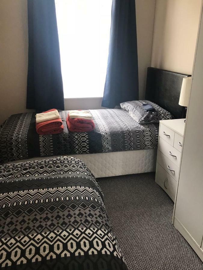 Newry City Centre Apartment Buitenkant foto