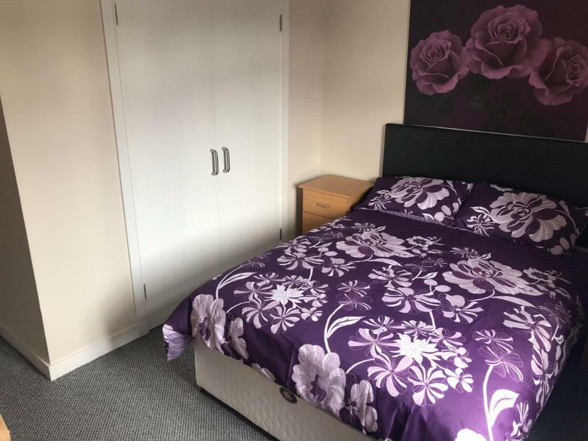 Newry City Centre Apartment Buitenkant foto